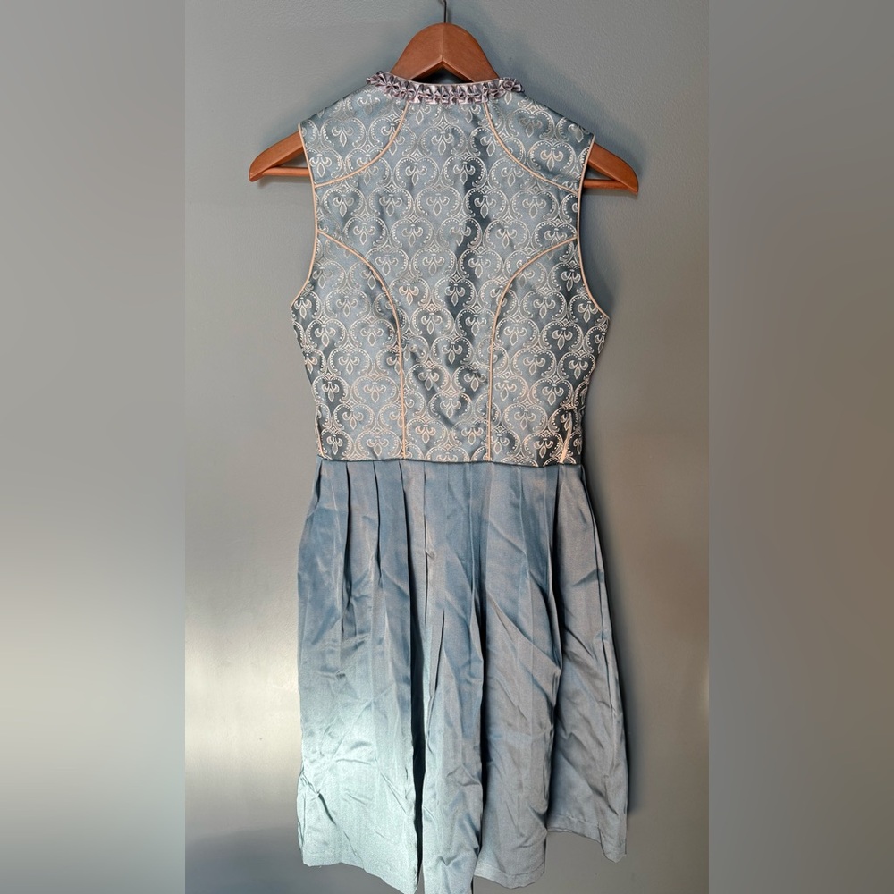 NWT Alte Liebe Oktoberfest Bavarian Dirndl Dress German Silver Blue Size 8 - Picture 9 of 16